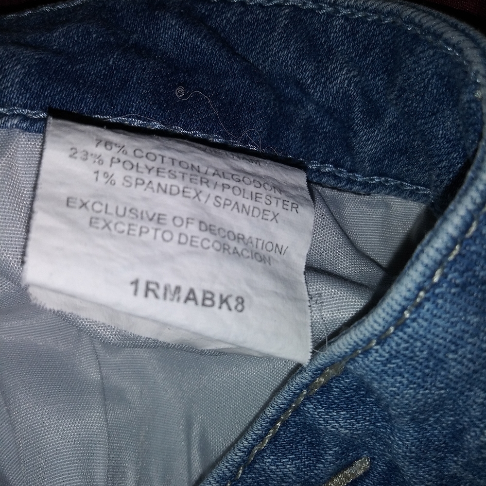 Capri Jeans - Picture 4 of 4